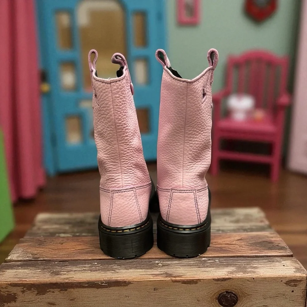 Dr. Martens Pink Leather Blex Heart Boot. Leather Boots with Heart Accents NWOB